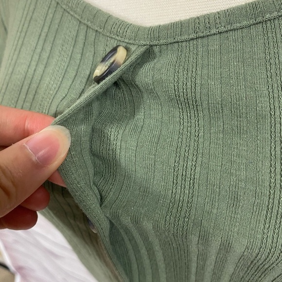 Mudd Olive Ribbed Top - Picture 4 of 9